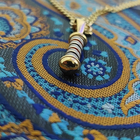 18K Gold Plated Barber Salon Pendant With 18K Miami Cuban Link Chain - Picture 2 of 5